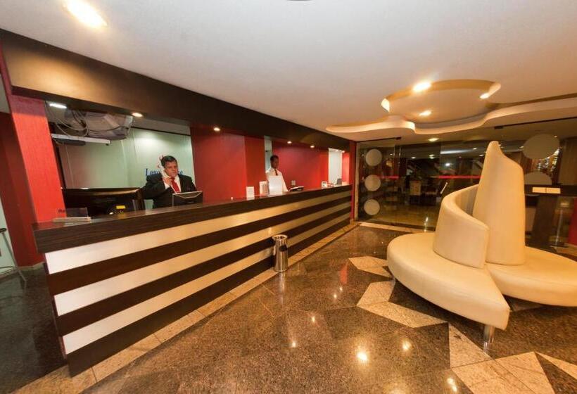 Отель Lagoa Serena Flat