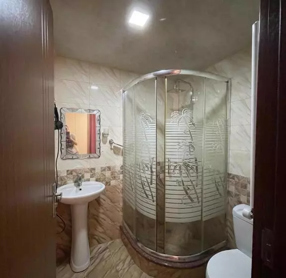 هتل Lux Palace