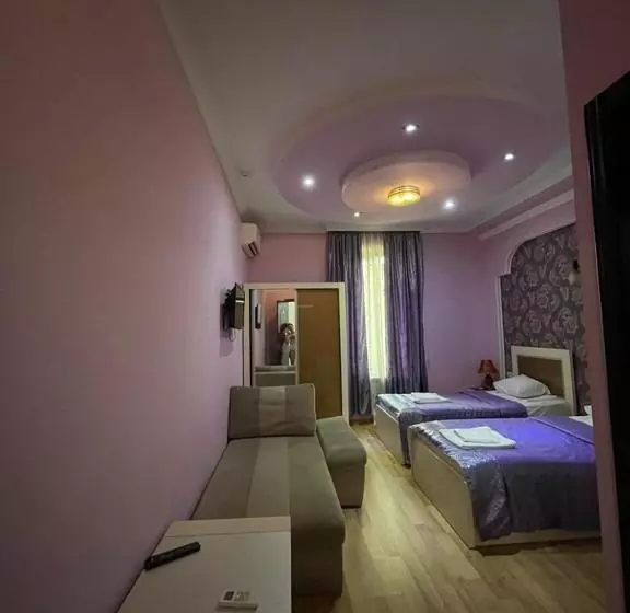 هتل Lux Palace