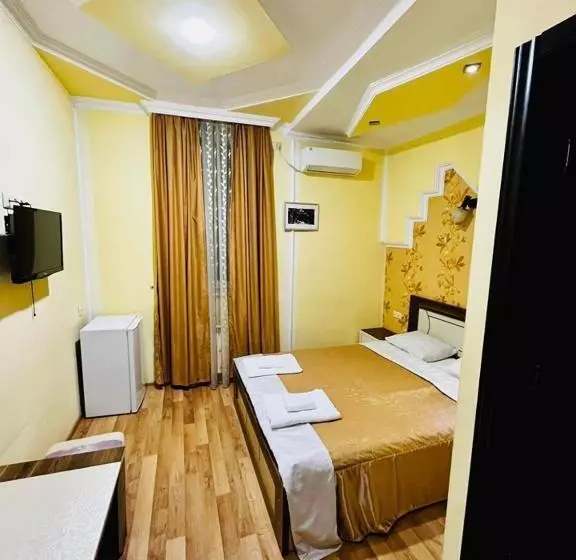 هتل Lux Palace