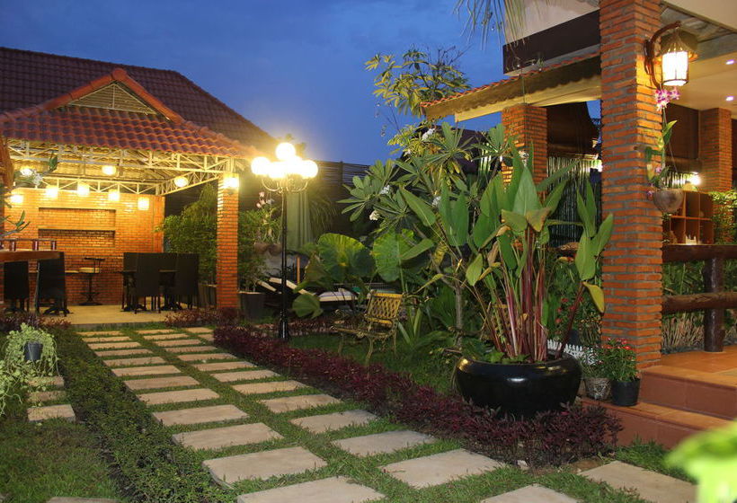 فندق Marina Holiday Park