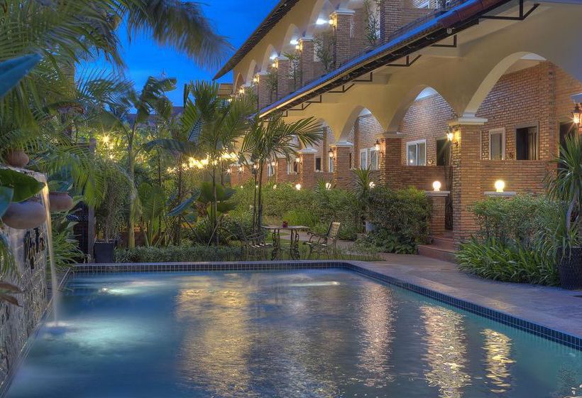 فندق Marina Holiday Park