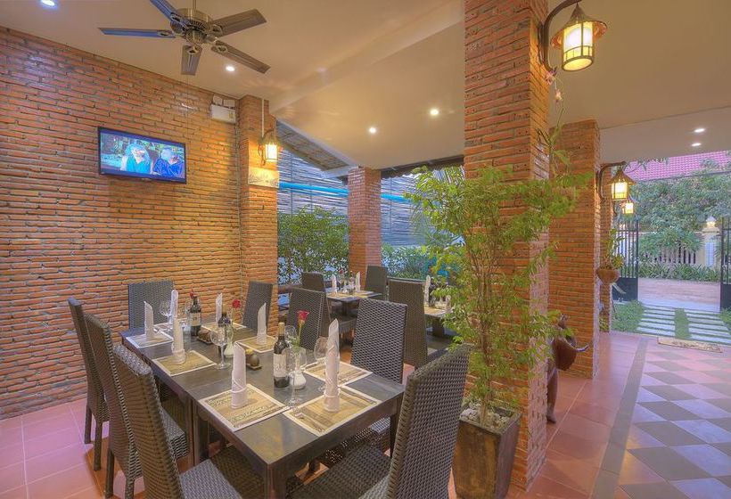 فندق Marina Holiday Park