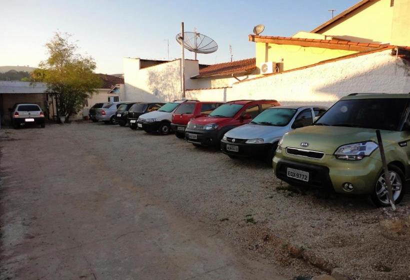 호텔 Pousada Dona Ana