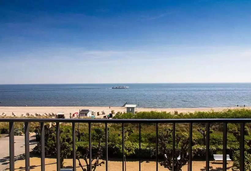 Seetelhotel Kaiserstrand Beach