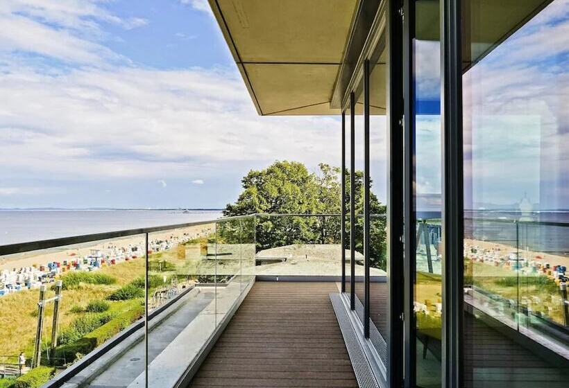 Seetelhotel Kaiserstrand Beach