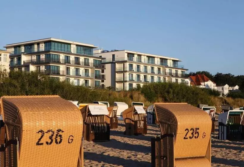 Seetelhotel Kaiserstrand Beach
