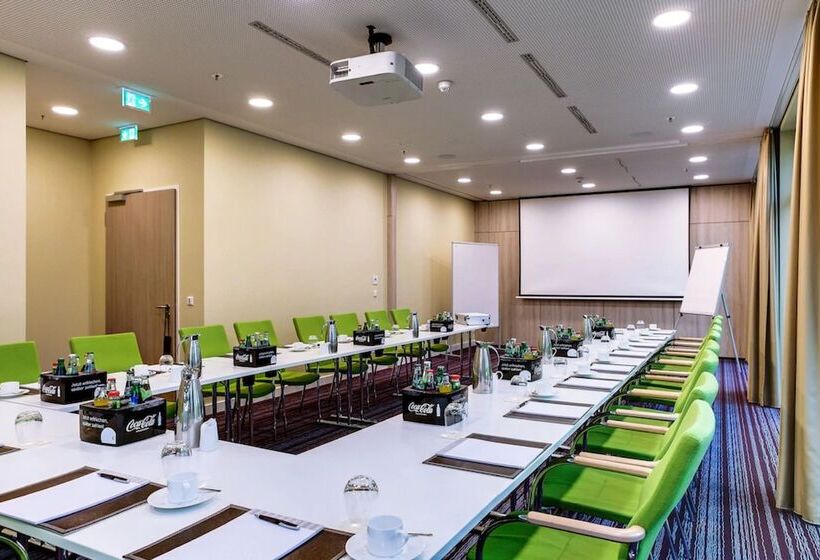 Seetelhotel Kaiserstrand Beach