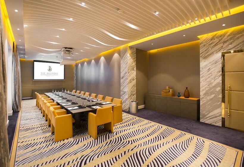 ホテル The Biltmore  Tbilisi