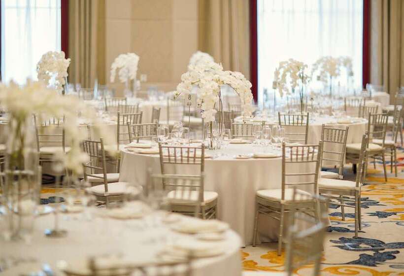 ホテル The Biltmore  Tbilisi