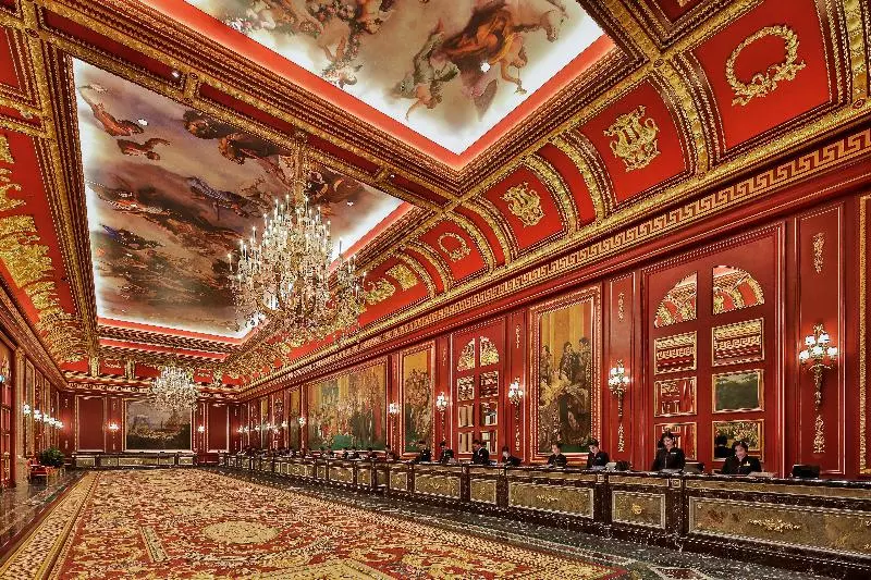 هتل The Parisian Macao