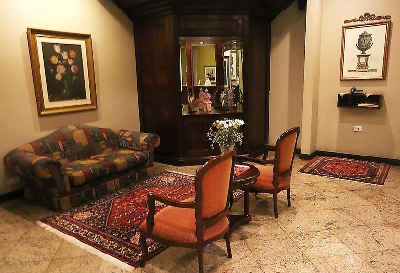 בית מלון כפרי Village