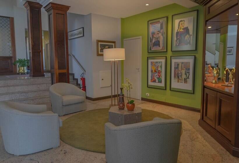 בית מלון כפרי Village