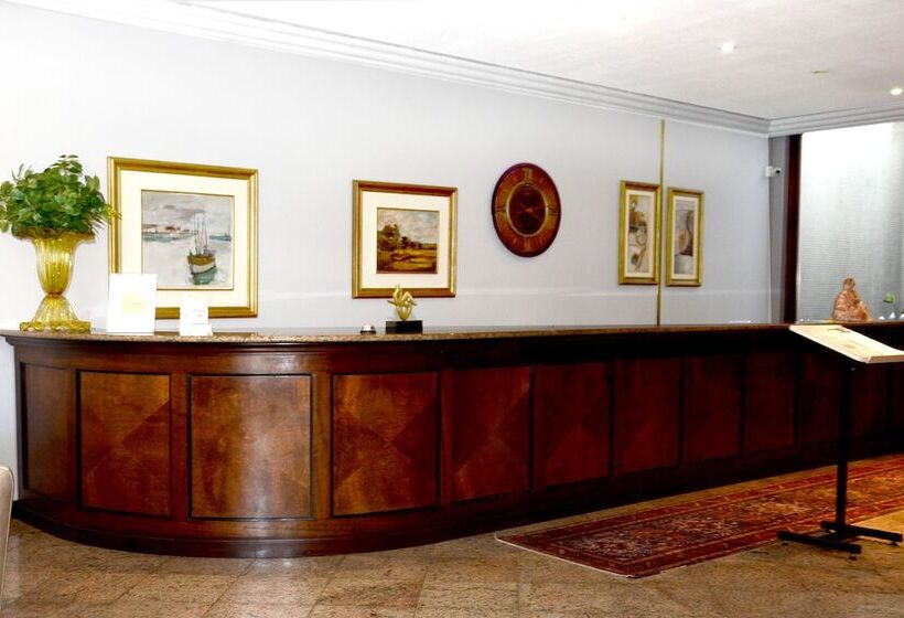 בית מלון כפרי Village