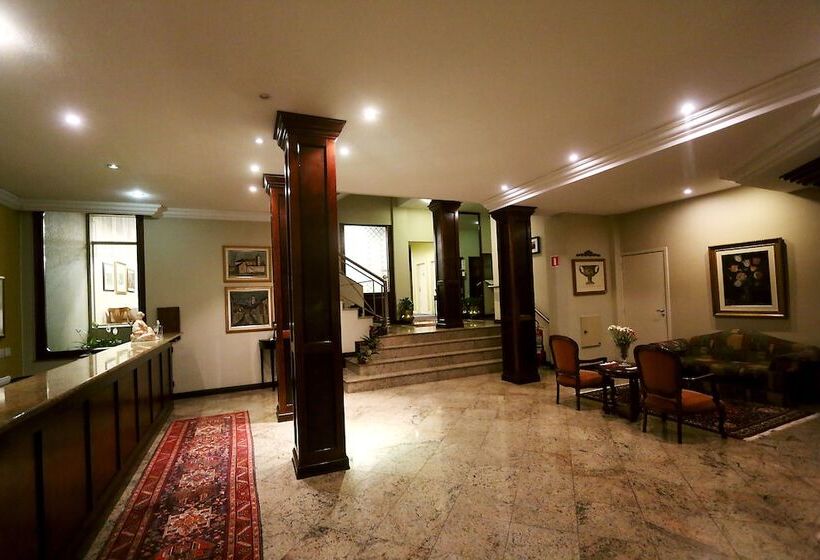 בית מלון כפרי Village