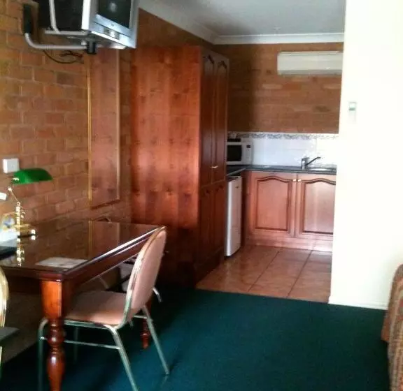 モーテル Cobar Town And Country Motor Inn