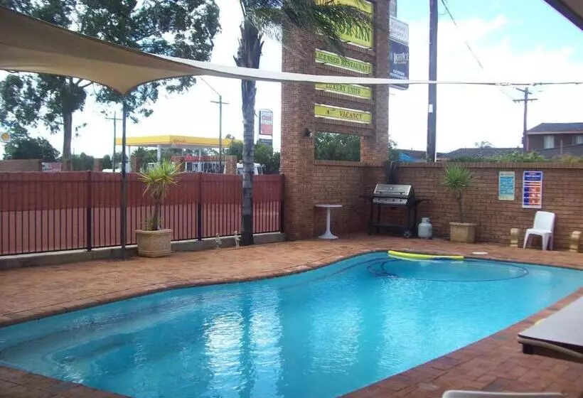 モーテル Cobar Town And Country Motor Inn