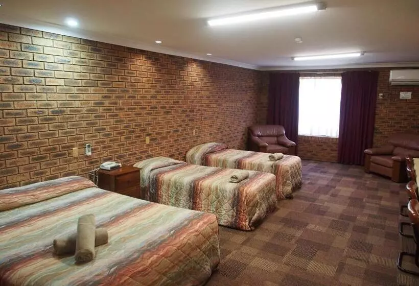 モーテル Cobar Town And Country Motor Inn