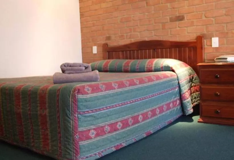 モーテル Cobar Town And Country Motor Inn
