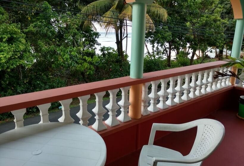 ペンション Mainroad Suite