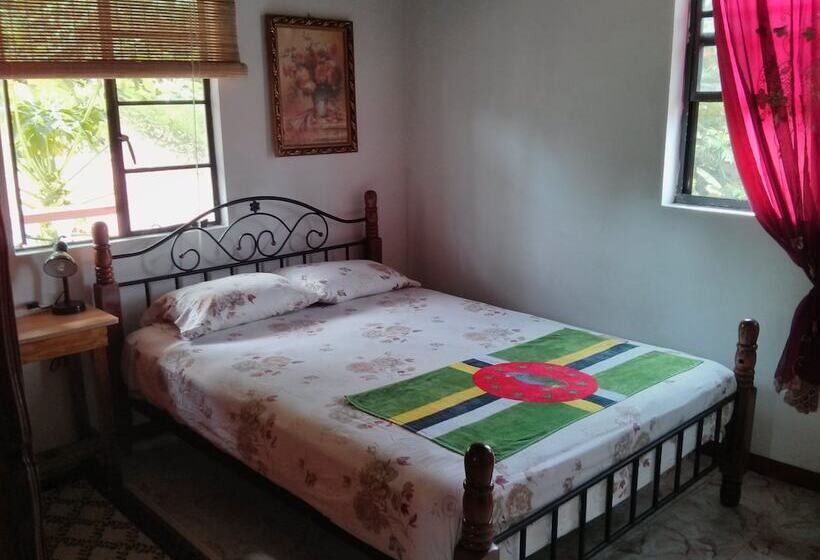 ペンション Mainroad Suite