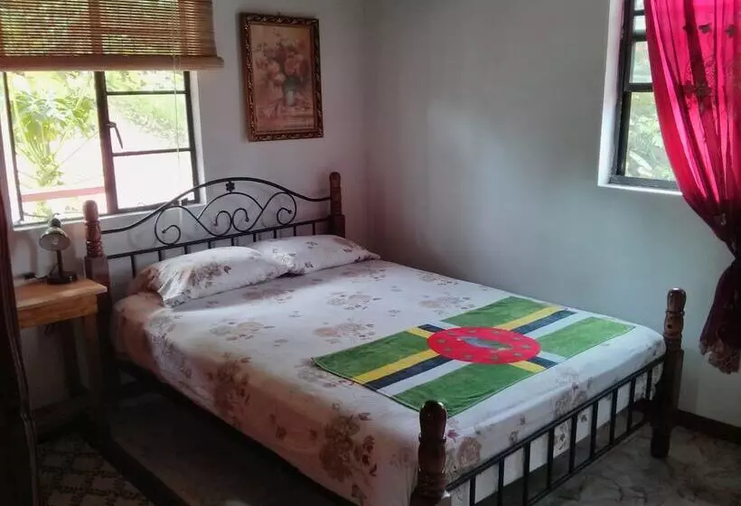 پانسیون Mainroad Suite