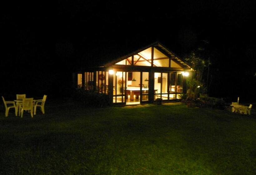 تختخواب و صبحانه Casa Do Fachoalto