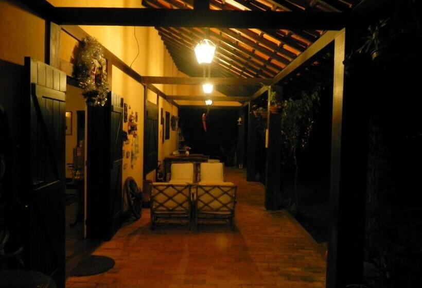 تختخواب و صبحانه Casa Do Fachoalto