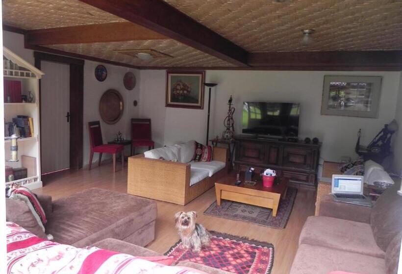 تختخواب و صبحانه Casa Do Fachoalto