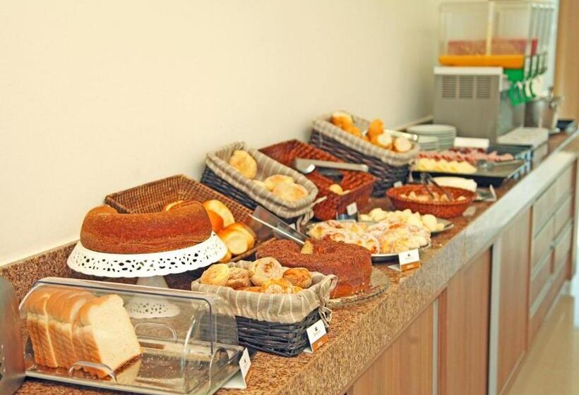 Bernal Hotel Econômico