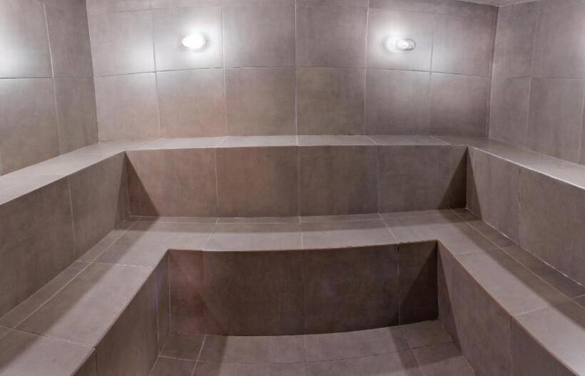 Bernal Hotel Econômico