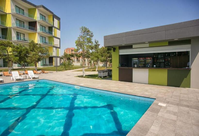 Homebridge Hotel Apartments