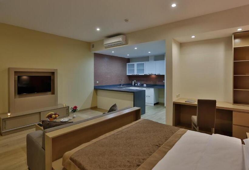 Homebridge Hotel Apartments