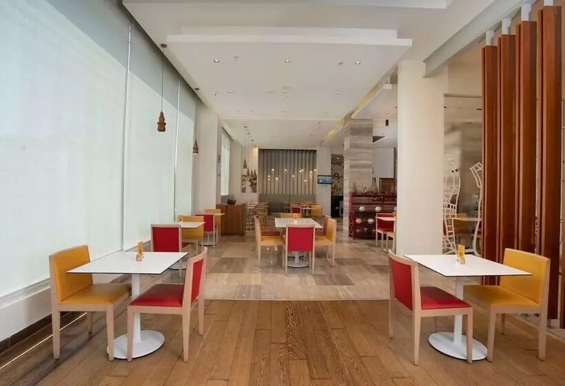 ホテル Ibis Kochi City Centre An Accor Brand