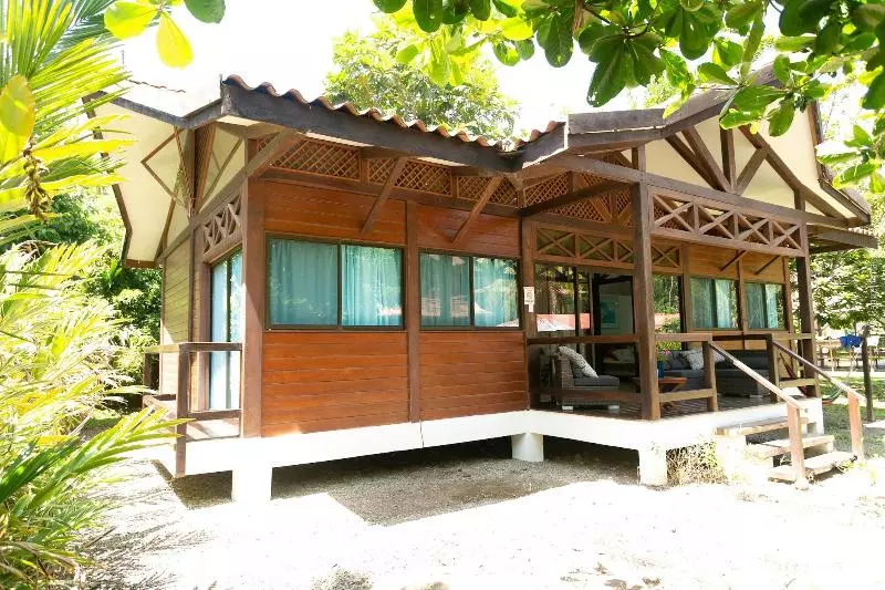 هتل Kenaki Lodge