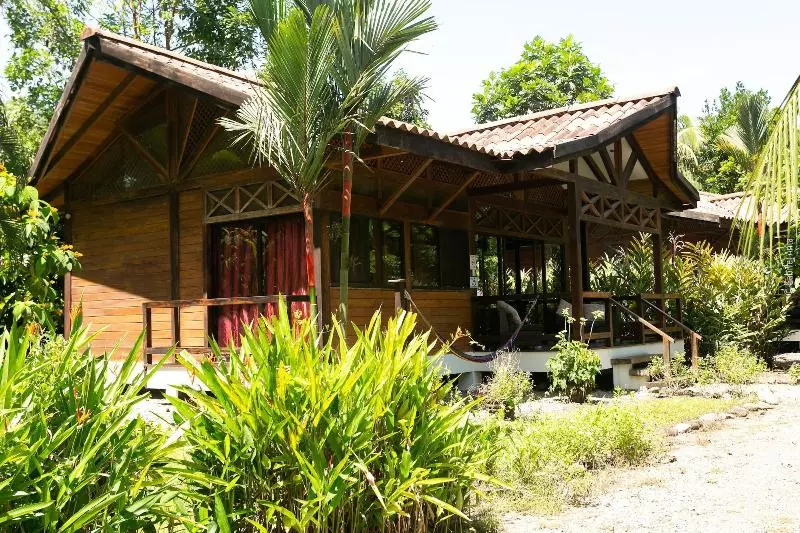 هتل Kenaki Lodge