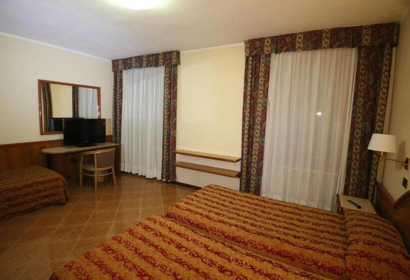 בית מלון כפרי Paris