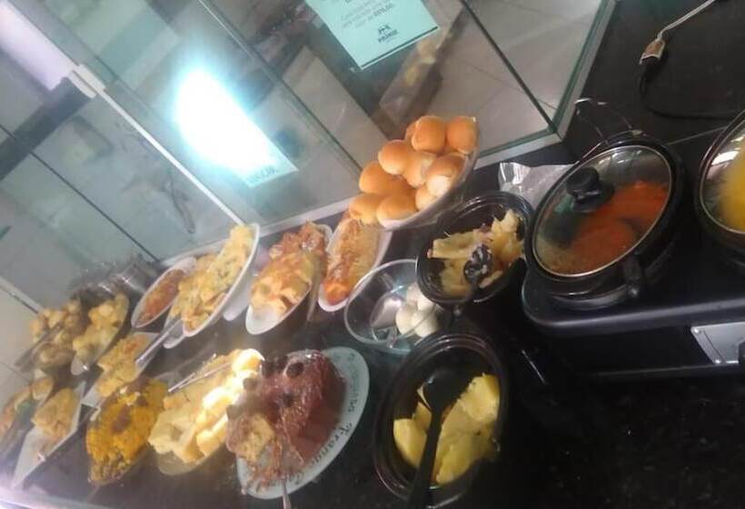 Отель Piramide Pituba   Rua Pernambuco