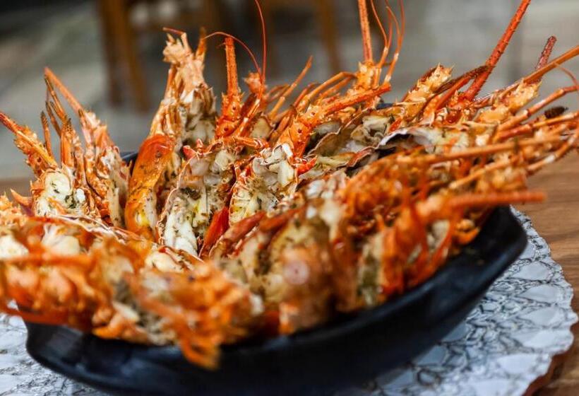 هتل Pontal De Ubu