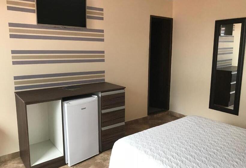 Otel Pousada E Restaurante Manah