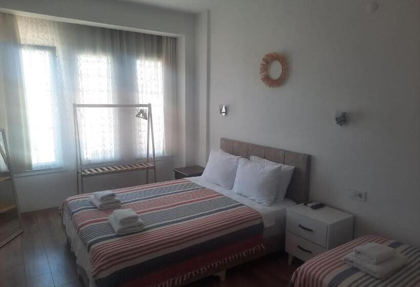 تختخواب و صبحانه Adil Otel