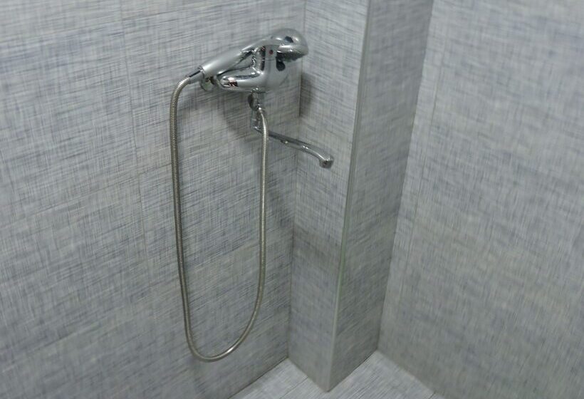 تختخواب و صبحانه Green Villa