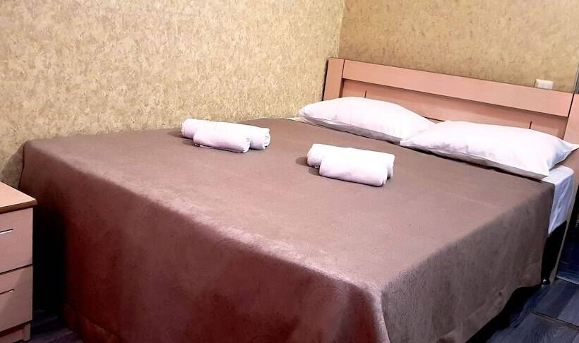 تختخواب و صبحانه Green Villa