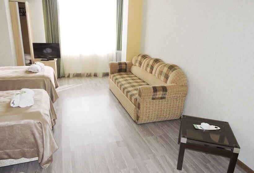 تختخواب و صبحانه Green Villa