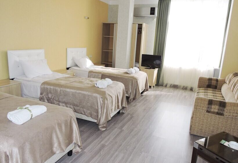 تختخواب و صبحانه Green Villa