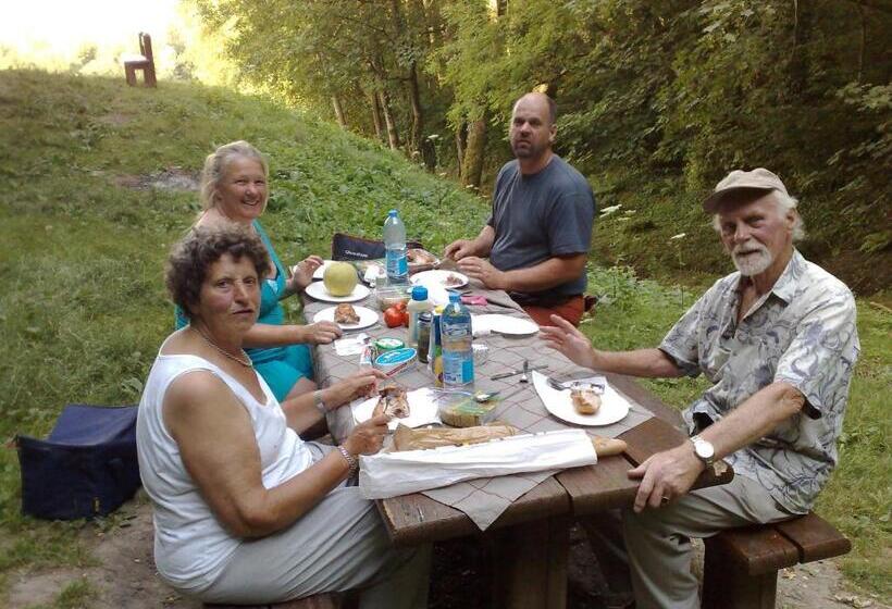 ベッドアンドブレックファースト La Grange En Champagne