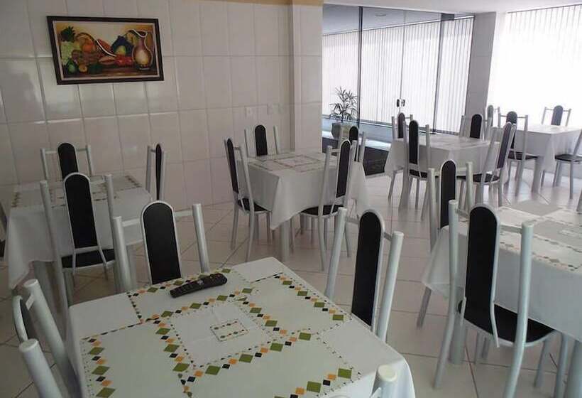 Euro Plaza Hotel Próximo Ao Aeroporto De Goiânia, Santa Genoveva