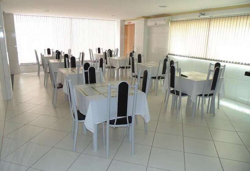 Euro Plaza Hotel Próximo Ao Aeroporto De Goiânia, Santa Genoveva