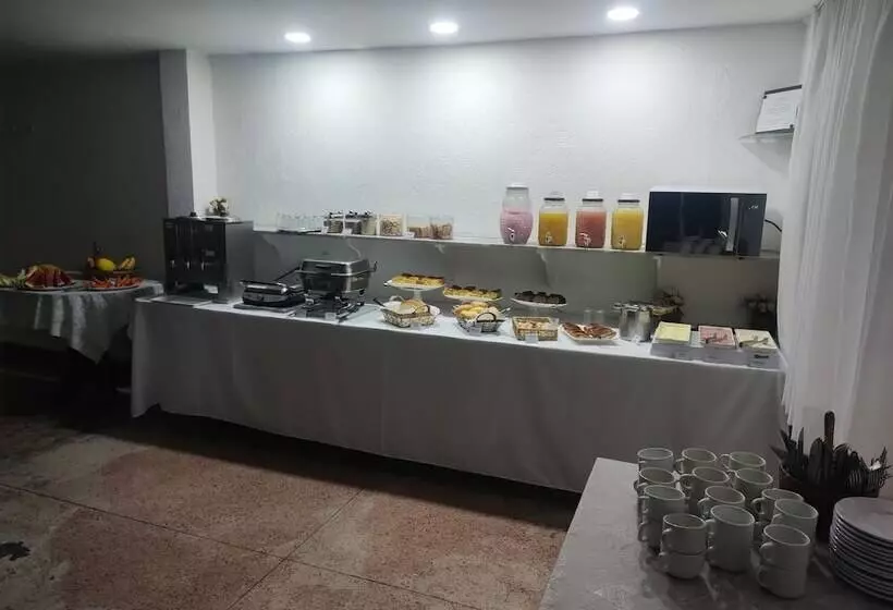 هتل Mônaco