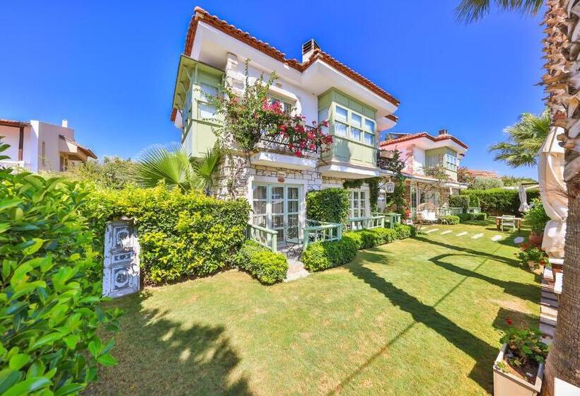 هتل Palas Alaçatı Adult Only